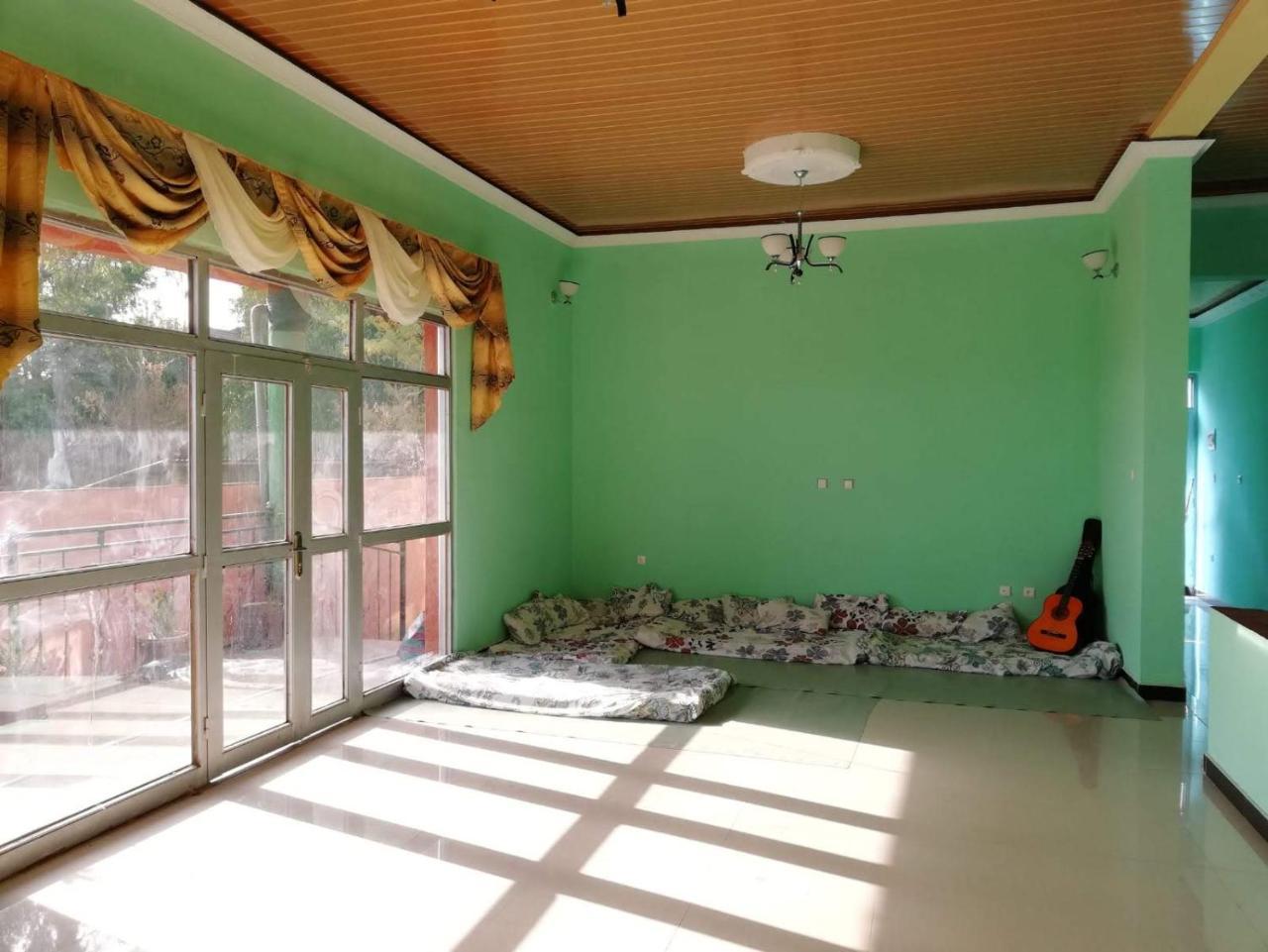 Хостел Gondar Backpackers Екстер'єр фото