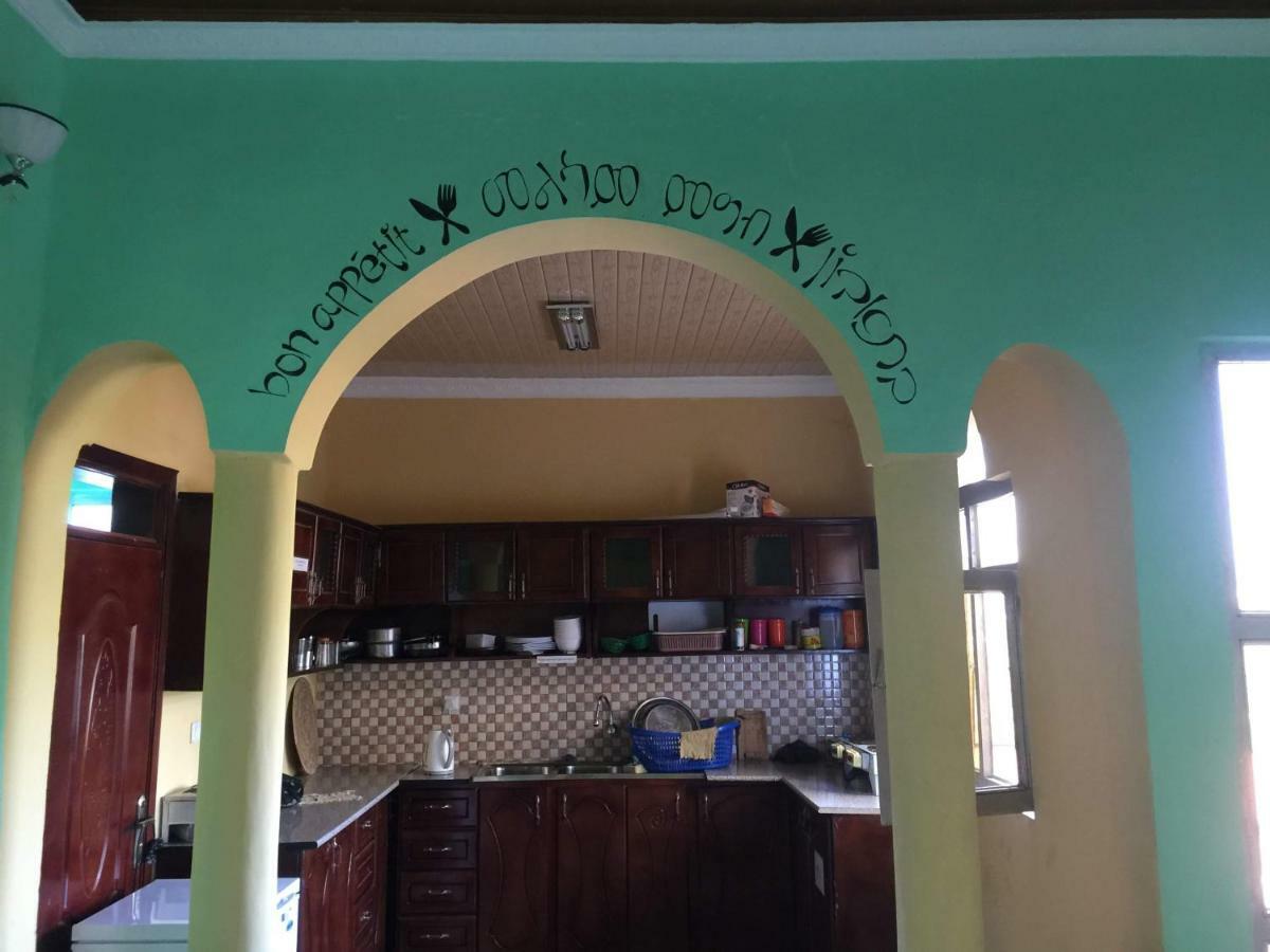 Хостел Gondar Backpackers Екстер'єр фото